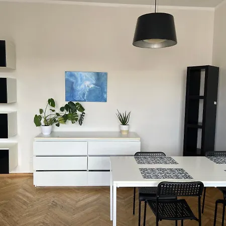 Apartamento Agapella Apartamenty- Apartament Podniebny 5th With Balcony 50m From Pkp *